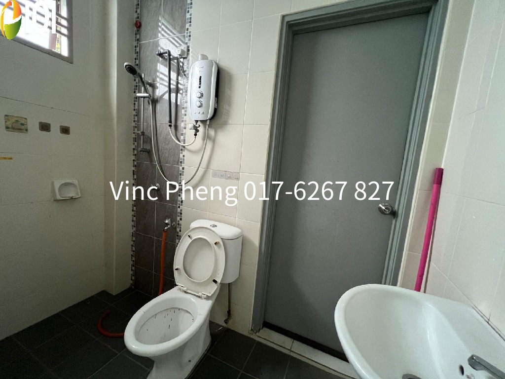 SPACIOUS FREEHOLD 2 Storey Terrace @ Desa Cheng Perdana image
