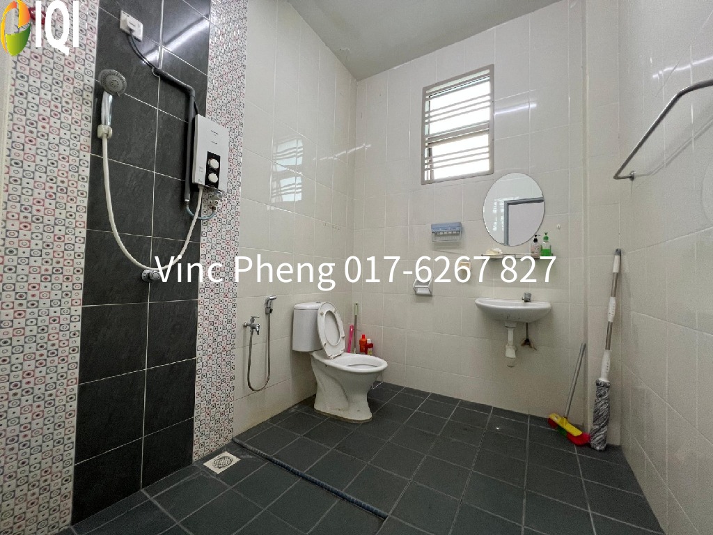 SPACIOUS FREEHOLD 2 Storey Terrace @ Desa Cheng Perdana image