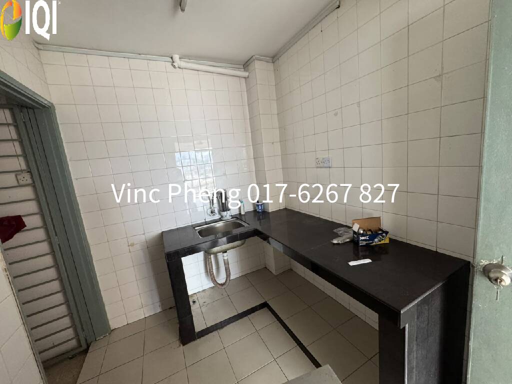 HOT DEAL BELOW RM160K! Spacious Condo @ Garden City Melaka Raya  image