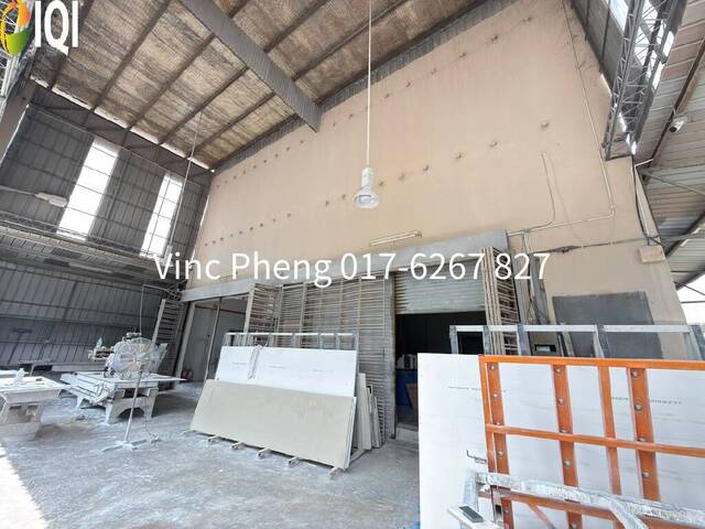 INVESTMENT DEAL! 3-Storey Freehold Warehouse @ Krubong