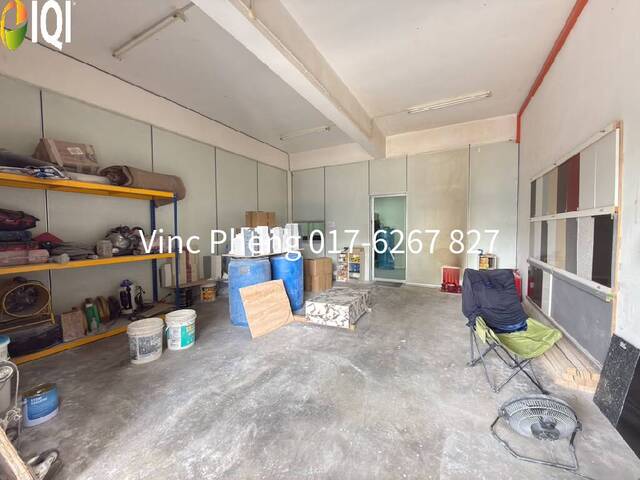 INVESTMENT DEAL! 3-Storey Freehold Warehouse @ Krubong image