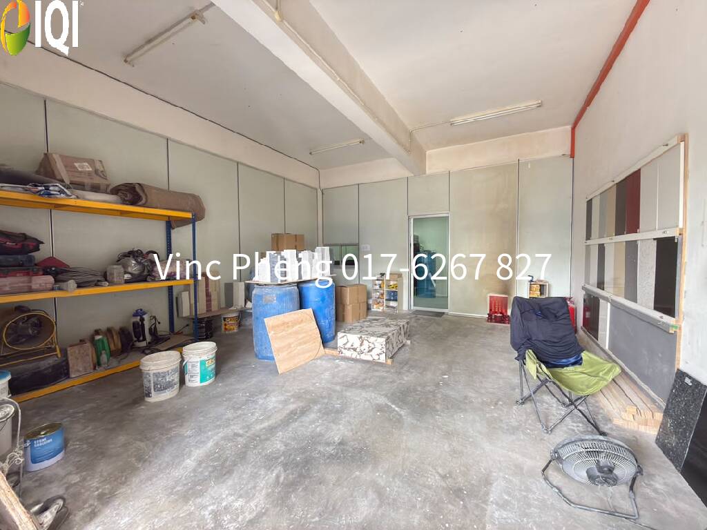 INVESTMENT DEAL! 3-Storey Freehold Warehouse @ Krubong image