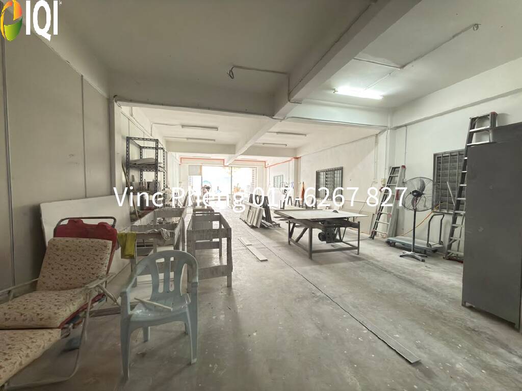 INVESTMENT DEAL! 3-Storey Freehold Warehouse @ Krubong image