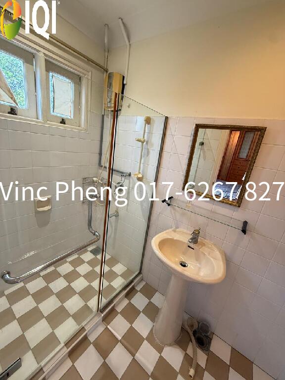 SPACIOUS Bungalow With SWIMMING POOL @ Ozana Villa Ayer Keroh image
