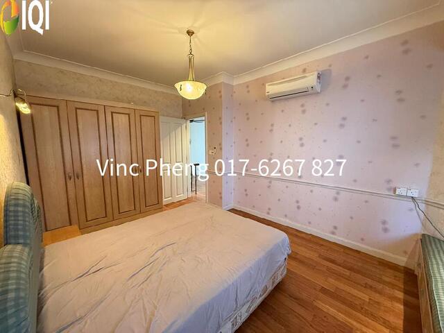 SPACIOUS Bungalow With SWIMMING POOL @ Ozana Villa Ayer Keroh image