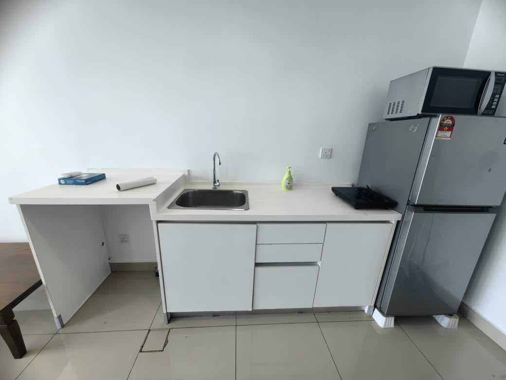 Trefoil Service Residence, Setia City image