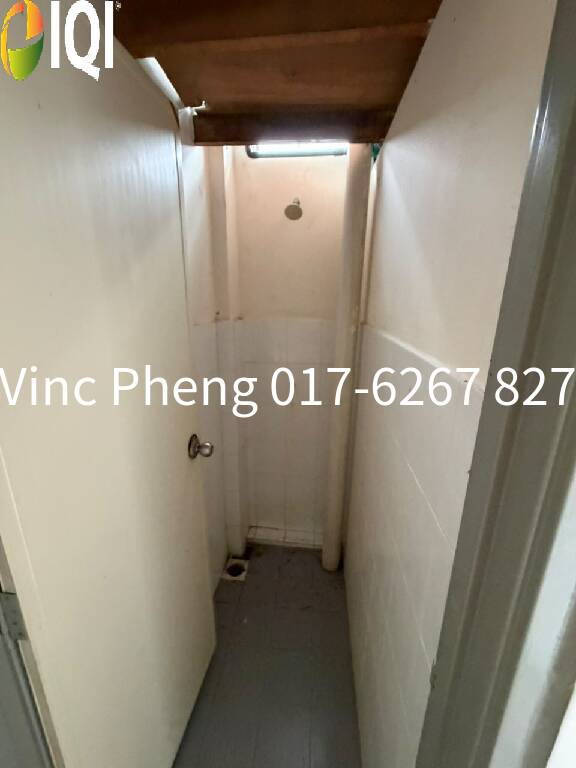 PERFECT BUSINESS LOCATION! FACE MAIN ROAD Shoplot  @ Semabok Perdana image