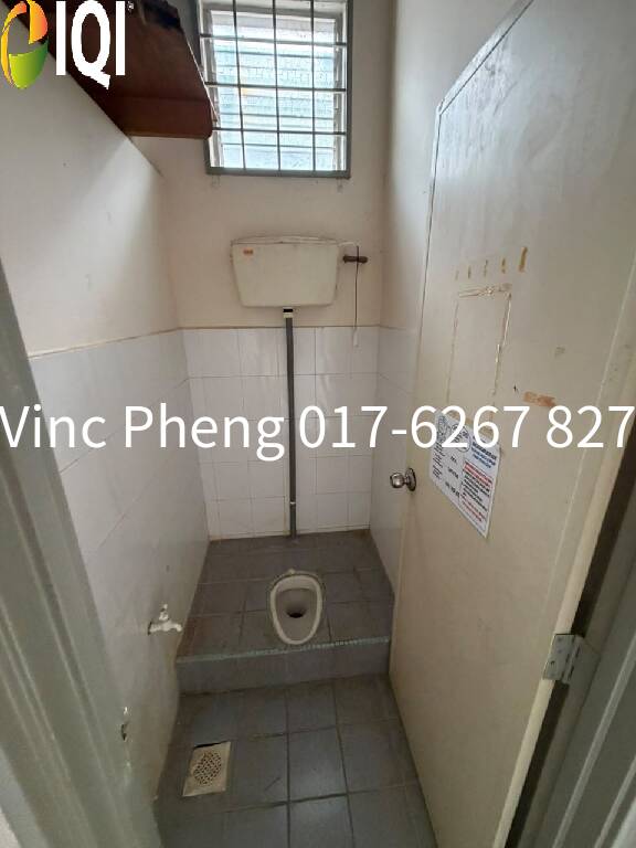 PERFECT BUSINESS LOCATION! FACE MAIN ROAD Shoplot  @ Semabok Perdana image