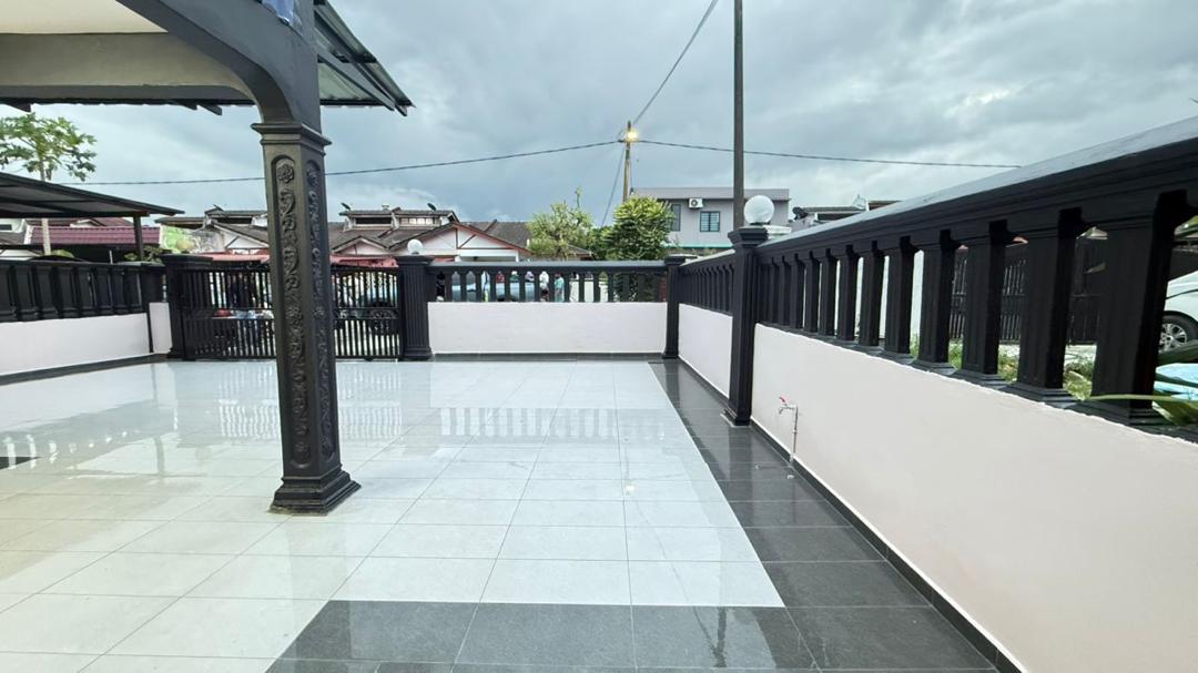 Taman Rinting 1 Sty Endlot,Jalan Geharu,Masai,Renovated,Full Loan image