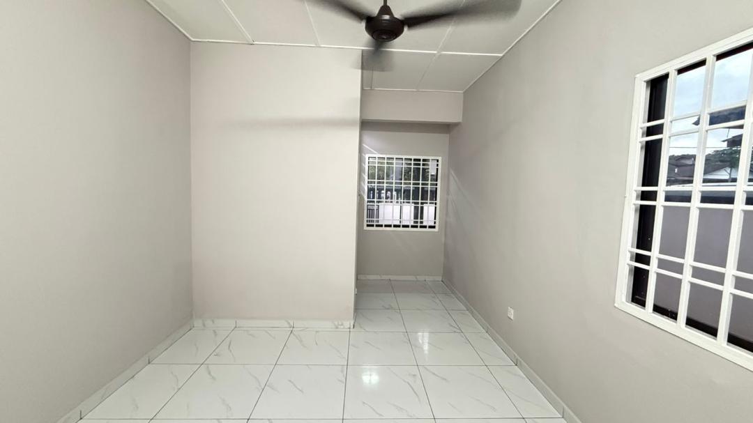 Taman Rinting 1 Sty Endlot,Jalan Geharu,Masai,Renovated,Full Loan image
