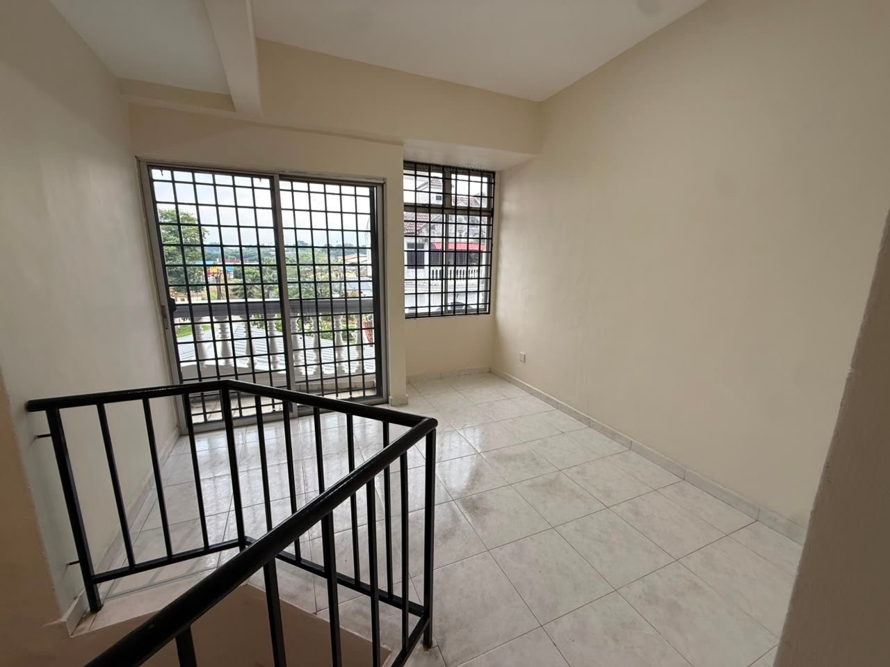 Taman Tampoi Utama 3 Sty Terrace,Sri Perkasa,Johor Bahru,Unblock image