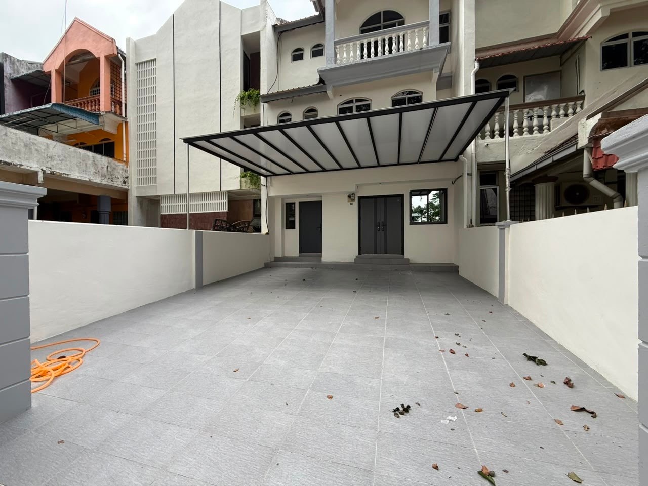 Taman Tampoi Utama 3 Sty Terrace,Sri Perkasa,Johor Bahru,Unblock image