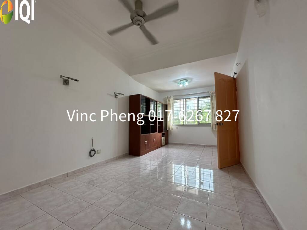 NEAR TOWN！FULLY RENOVATED FREEHOLD 3+1R @ Kampung Lapan Melaka   image