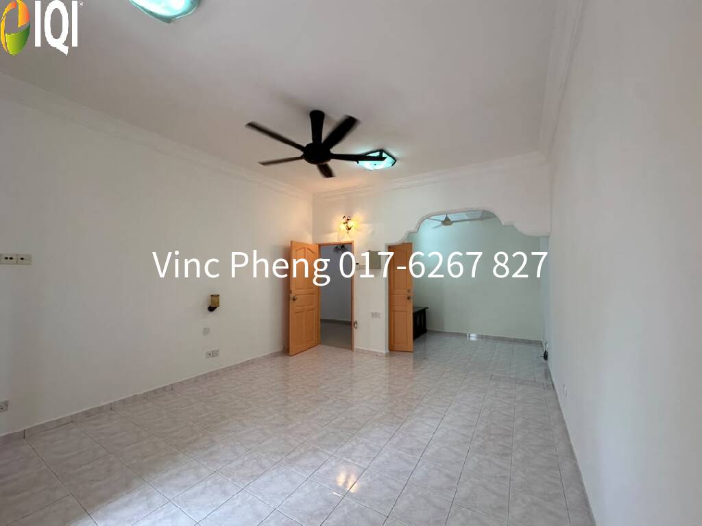 NEAR TOWN！FULLY RENOVATED FREEHOLD 3+1R @ Kampung Lapan Melaka   image