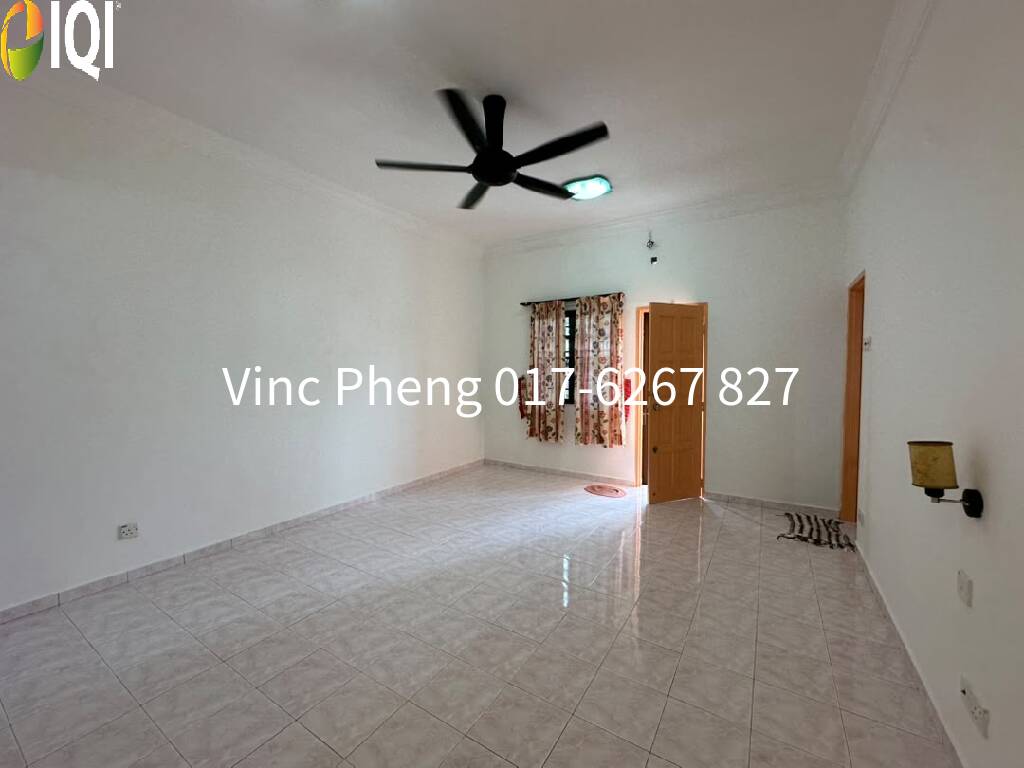 NEAR TOWN！FULLY RENOVATED FREEHOLD 3+1R @ Kampung Lapan Melaka   image