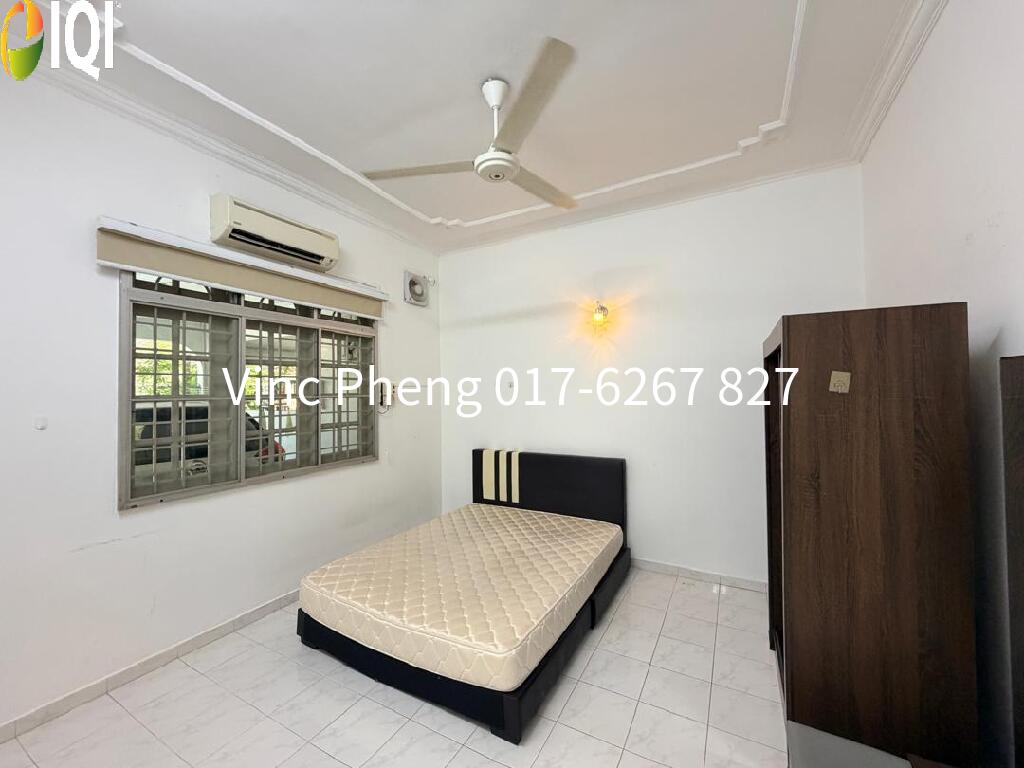 HOT RENTAL! 3R1B FURNISHED Terrace Near Manipal @ Tmn Sin Hoe Bukit Baru photo