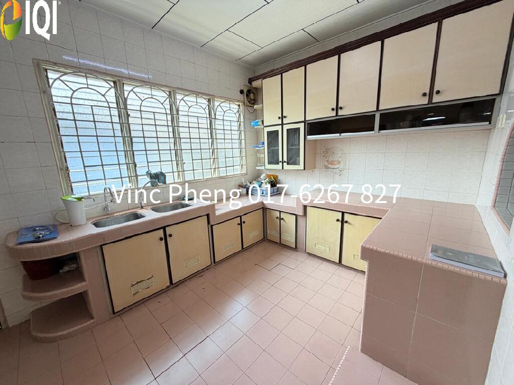 HOT RENTAL! 3R1B FURNISHED Terrace Near Manipal @ Tmn Sin Hoe Bukit Baru photo