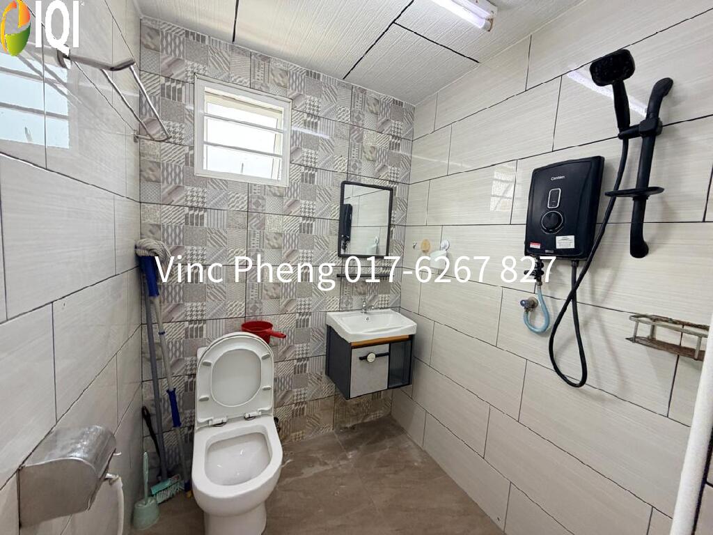 HOT RENTAL! 3R1B FURNISHED Terrace Near Manipal @ Tmn Sin Hoe Bukit Baru photo
