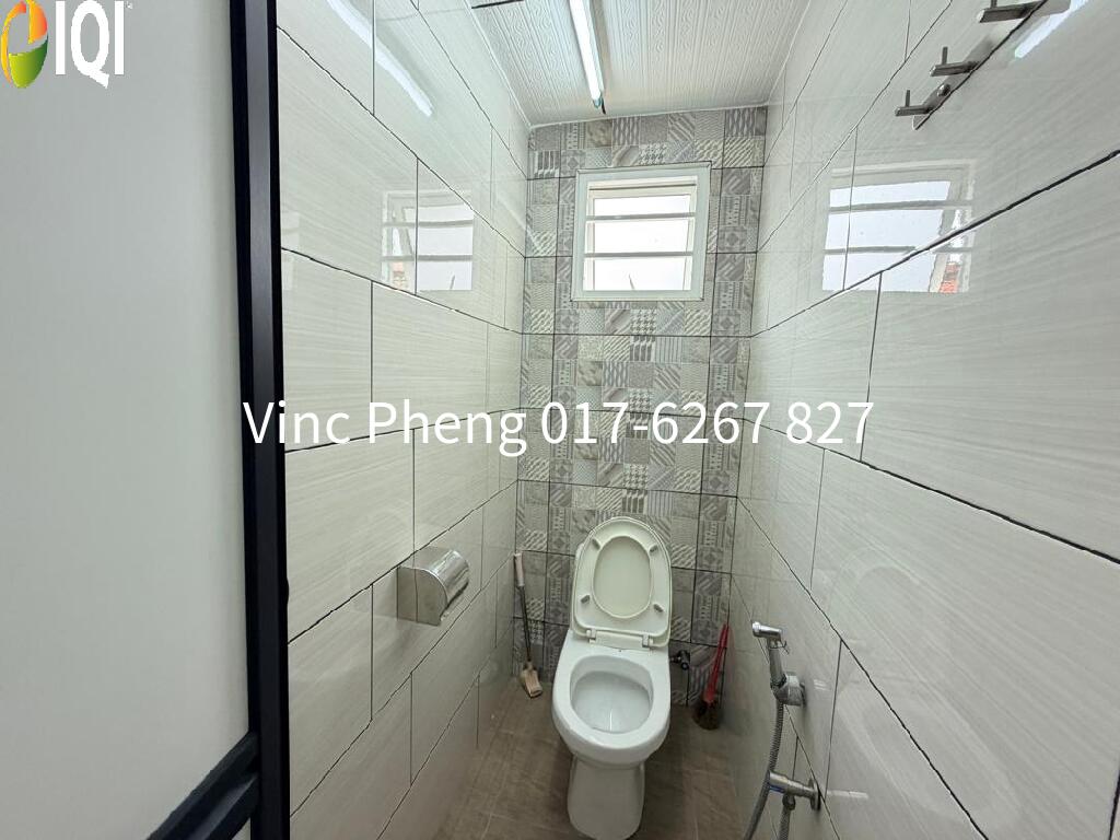 HOT RENTAL! 3R1B FURNISHED Terrace Near Manipal @ Tmn Sin Hoe Bukit Baru photo