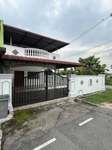 Taman Sutera Double Storey Corner Lot,Jalan Sutra,Saleng,Renovated,Kulai photo