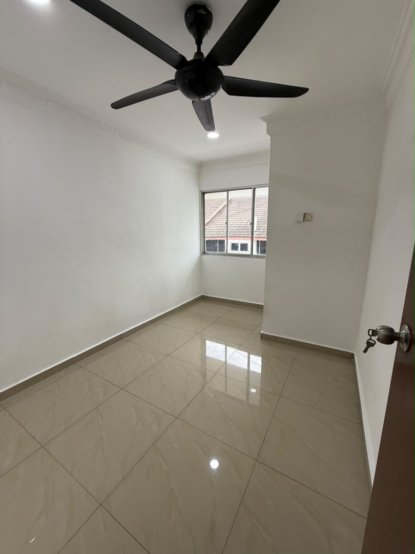 Taman Sutera Double Storey Corner Lot,Jalan Sutra,Saleng,Renovated,Kulai image