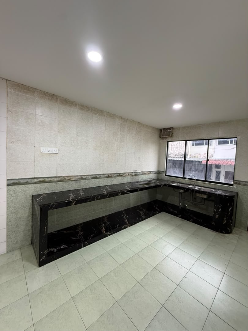 Taman Sutera Double Storey Corner Lot,Jalan Sutra,Saleng,Renovated,Kulai image