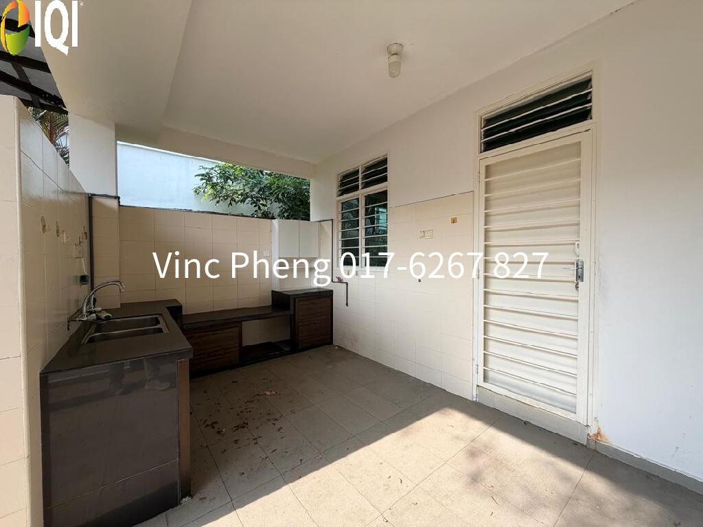 RARE SPACIOUS 4,865sqft RENOVATED Semi-D @ Bukit Katil    image