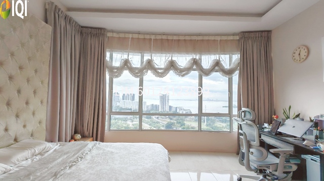 The View (Twin Towers) image