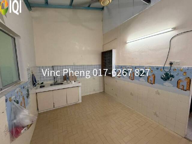 RM360K! RENOVATED FREEHOLD 3BR Terrace @ Taman Kampung Lapan  image