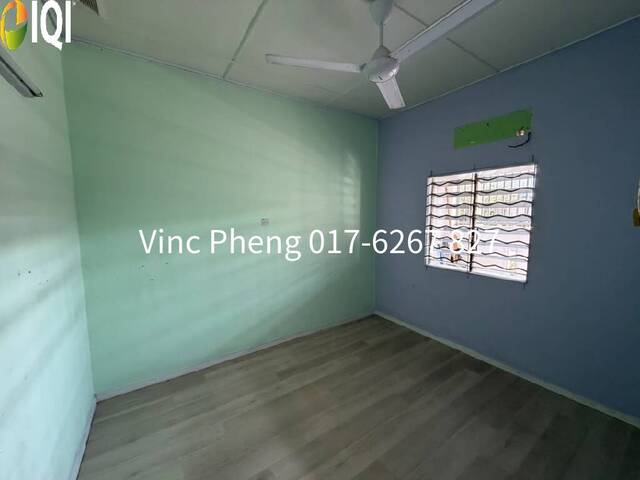 RM360K! RENOVATED FREEHOLD 3BR Terrace @ Taman Kampung Lapan  image