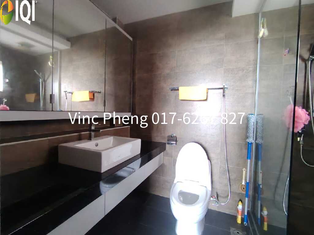 SPACIOUS Sea View Duplex Condo 2BR FULLY FURNISHED @ Golden Coast image