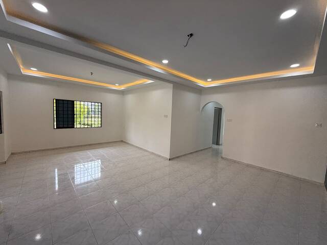 Taman Kulai Besar 1 Sty Terrace Endlot,Jalan Jambu Laut,Kulai,Renovated image