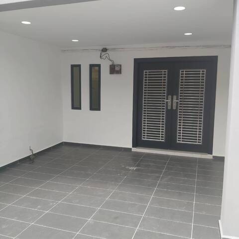 Taman Megah Ria 2 Sty Low Cost,Jalan Bayan,Masai,Renovated,Extend image