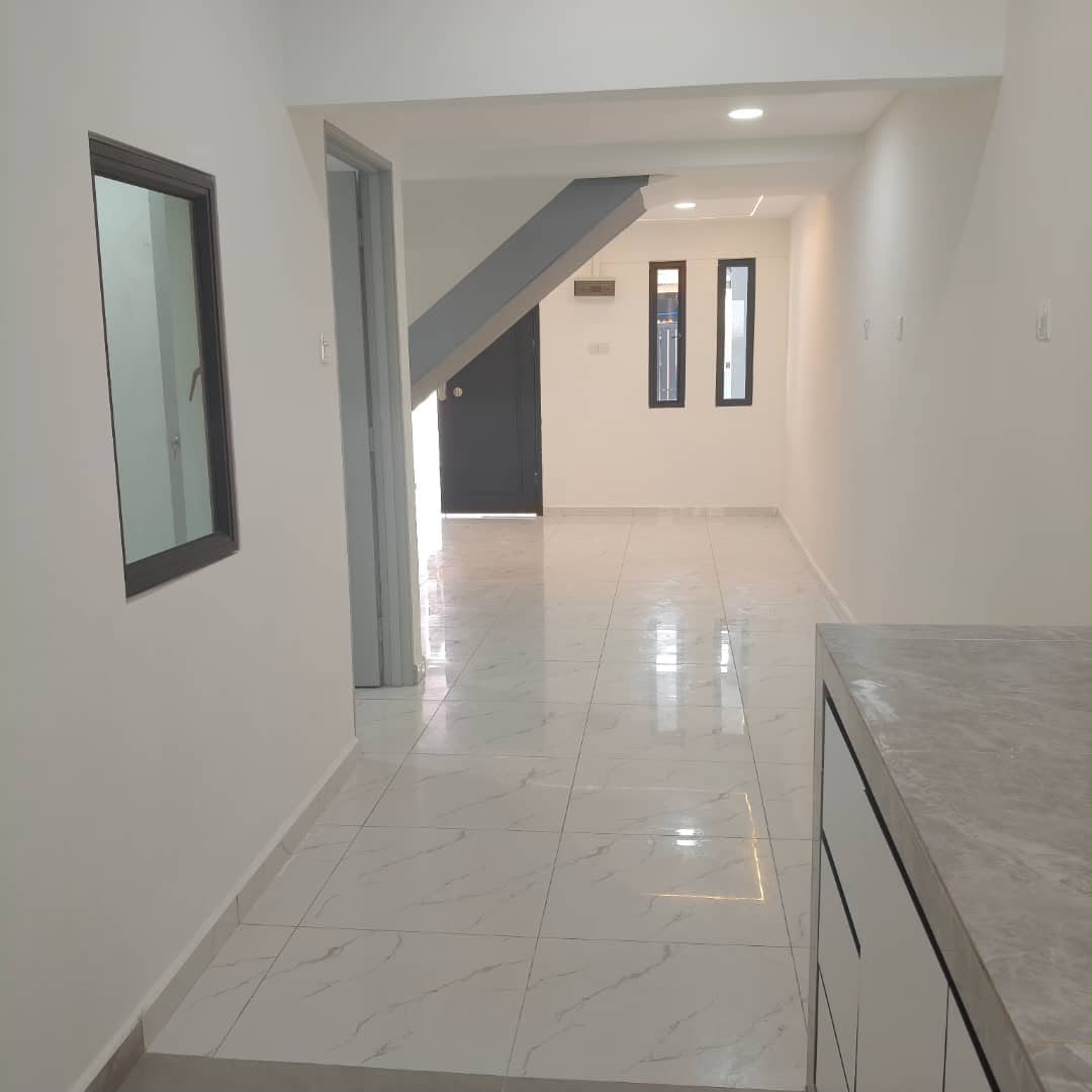 Taman Megah Ria 2 Sty Low Cost,Jalan Bayan,Masai,Renovated,Extend image