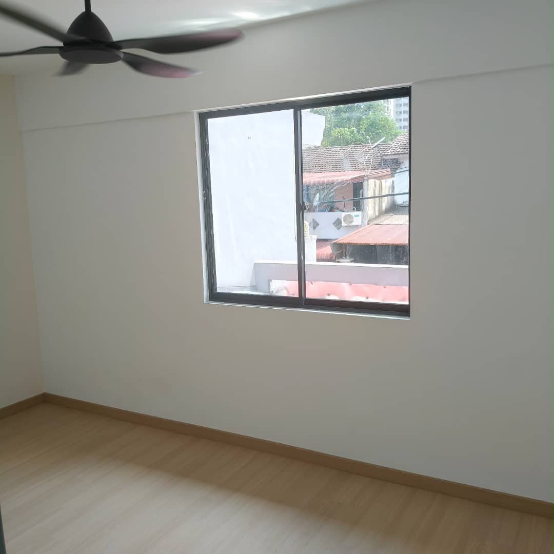 Taman Megah Ria 2 Sty Low Cost,Jalan Bayan,Masai,Renovated,Extend image
