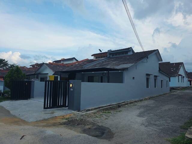 Taman Puteri Wangsa 1 Sty Terrace Endlot,Jalan Keris,Ulu Tiram,Renovated image