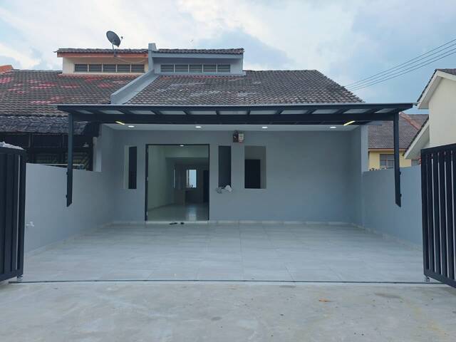 Taman Puteri Wangsa 1 Sty Terrace Endlot,Jalan Keris,Ulu Tiram,Renovated image