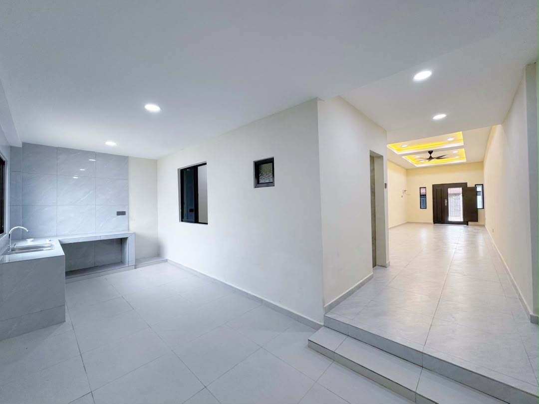 Taman Puteri Wangsa 1 Sty Terrace,Jalan Keris,Ulu Tiram,Renovated image