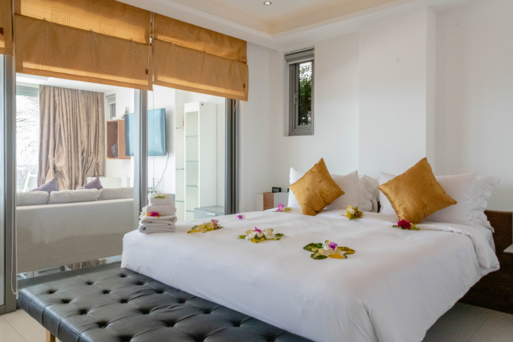 LUXURY PHUKET — SEA VIEW RESALE OPPORTUNITY image
