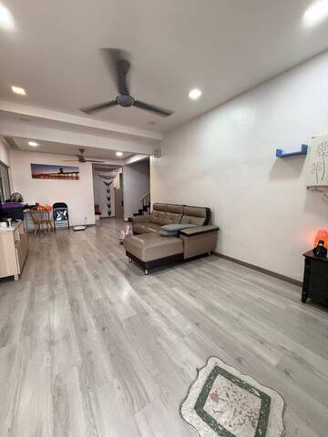 Taman Megah Ria 1.5 Sty Semi D,Jalan Api Api,Masai,Renovated,Extend image