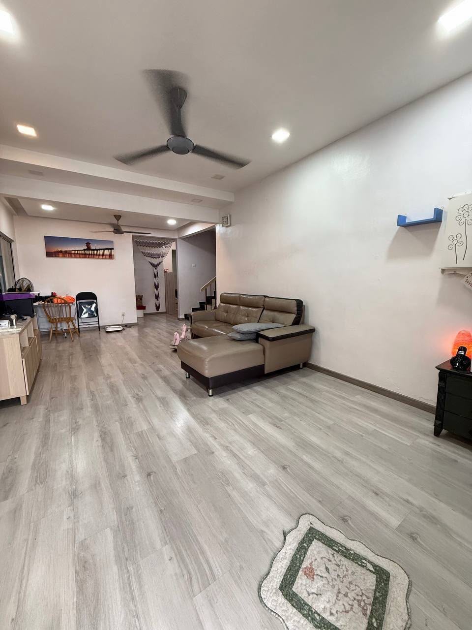 Taman Megah Ria 1.5 Sty Semi D,Jalan Api Api,Masai,Renovated,Extend image