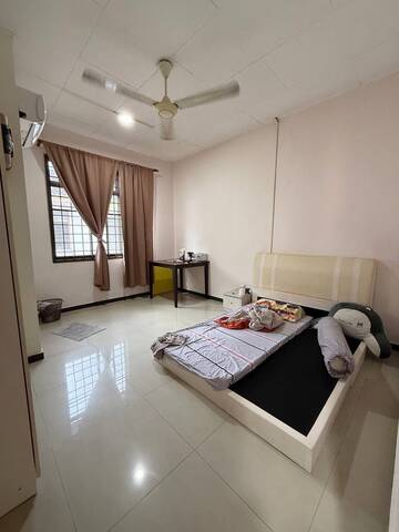Taman Megah Ria 1.5 Sty Semi D,Jalan Api Api,Masai,Renovated,Extend image
