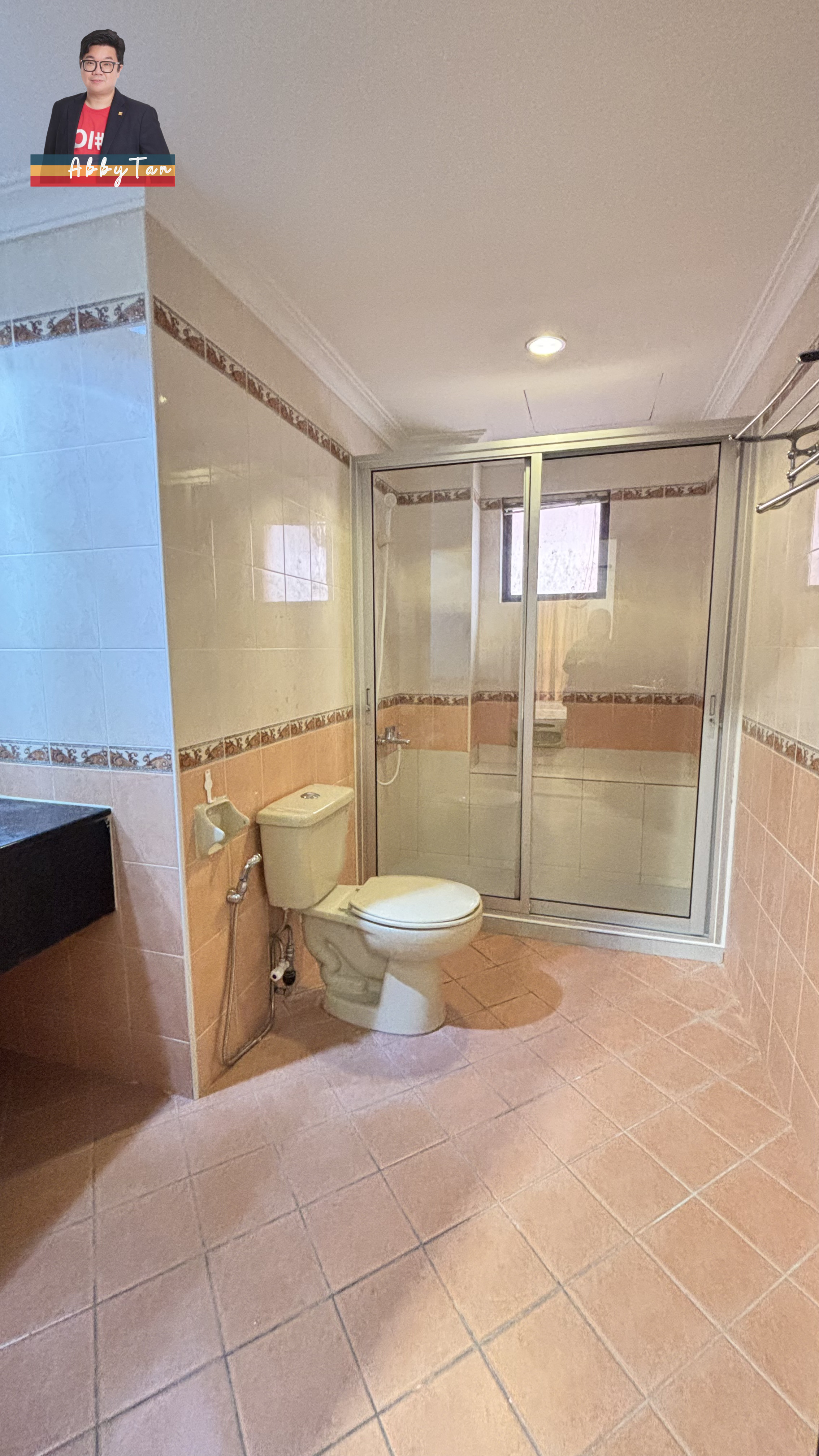 Marina Court | City Centre | Top Floor | 90% Furnished image
