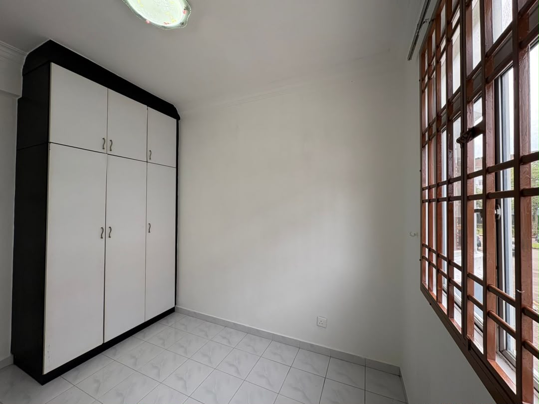 Sri Putra Apartment,Bandar Putra Kulai,Level 1,Full Loan,Ioi Mall image