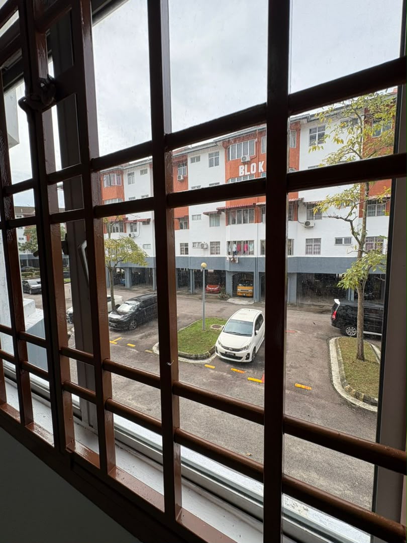 Sri Putra Apartment,Bandar Putra Kulai,Level 1,Full Loan,Ioi Mall image