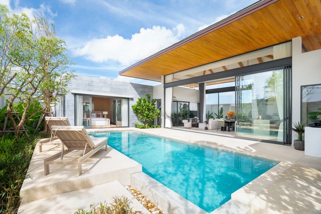 MULTIPLE LUXURY LIFESTYLES WITHIN ONE COLLECTION image