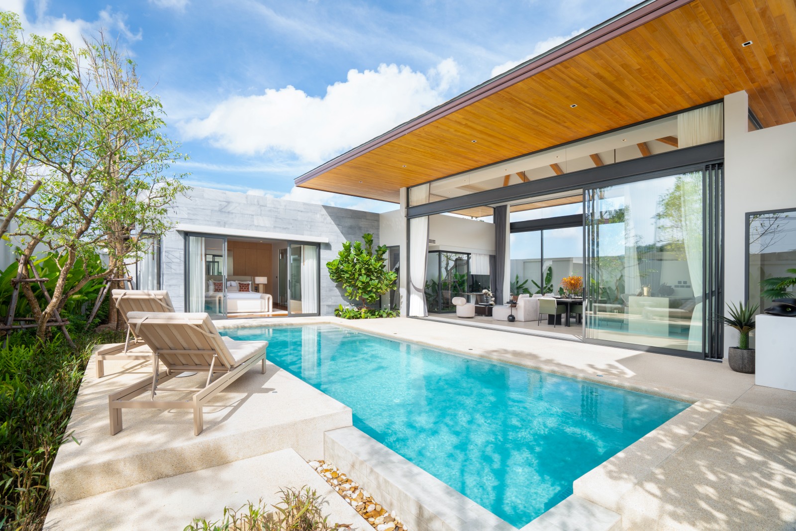 MULTIPLE LUXURY LIFESTYLES WITHIN ONE COLLECTION image