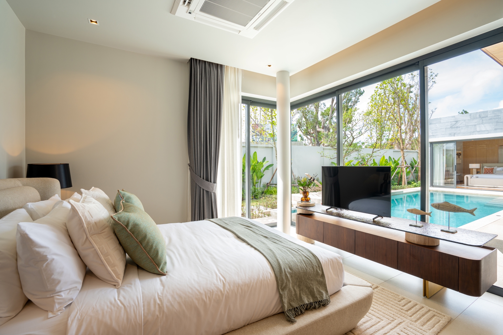 MULTIPLE LUXURY LIFESTYLES WITHIN ONE COLLECTION image