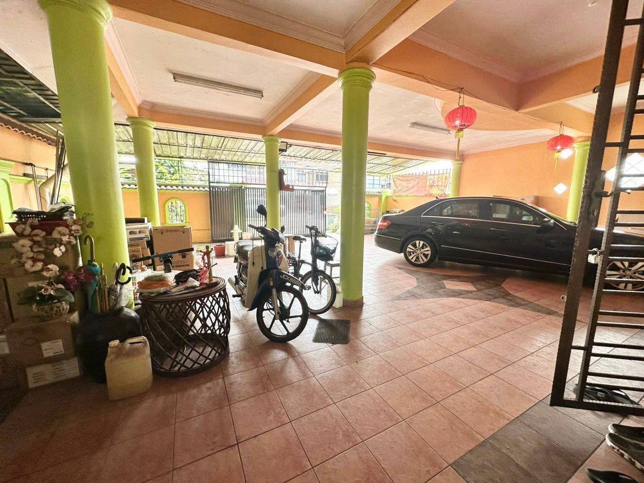 Taman Pelangi 2 Storey Corner Lot,Jalan Sri Pelangi,Jb Town,Renovated image
