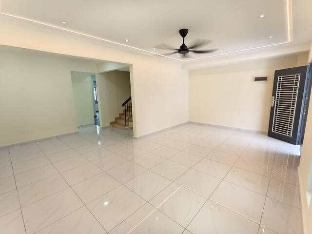 Bandar Selesa Jaya 2 Sty Terrace,Jalan Silat Harimau,Skudai,Renovated image